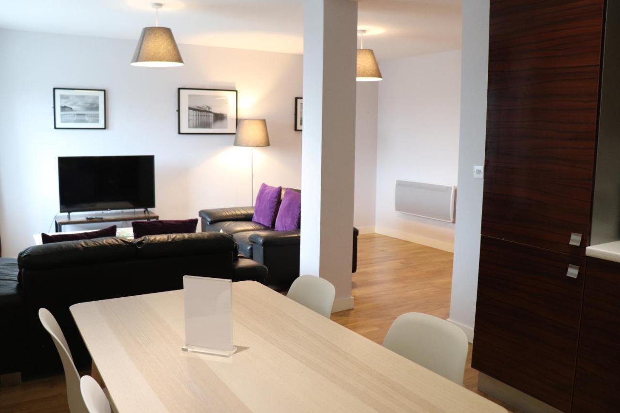 Apartment Quayside By Urban Space Cardiff