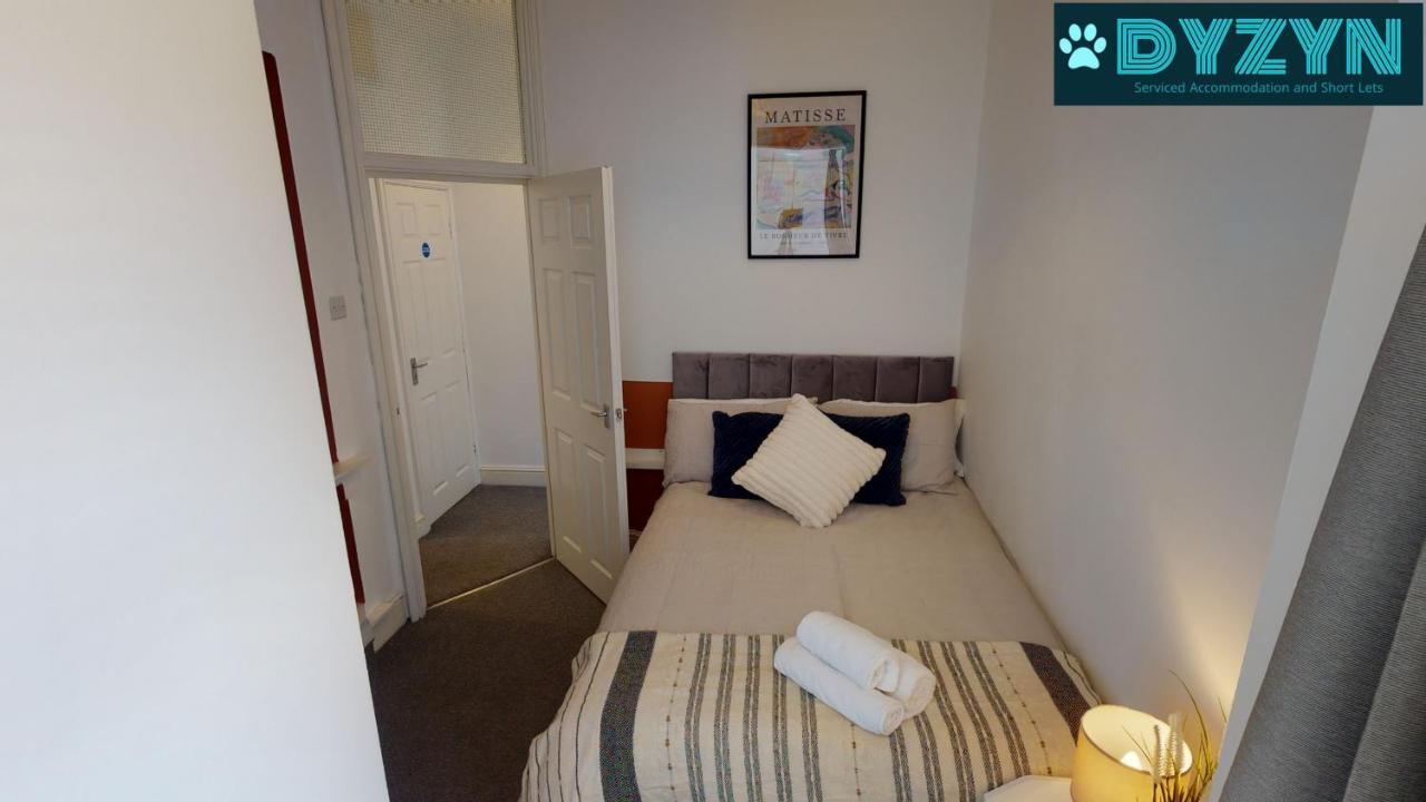 Taff Towers Apartment *