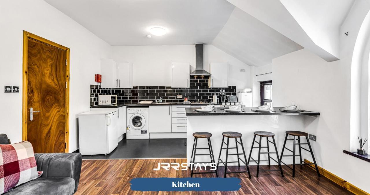 - Quirky 1 Bedroom, Sleeps 3, Wi-fi - Jrr Apartment