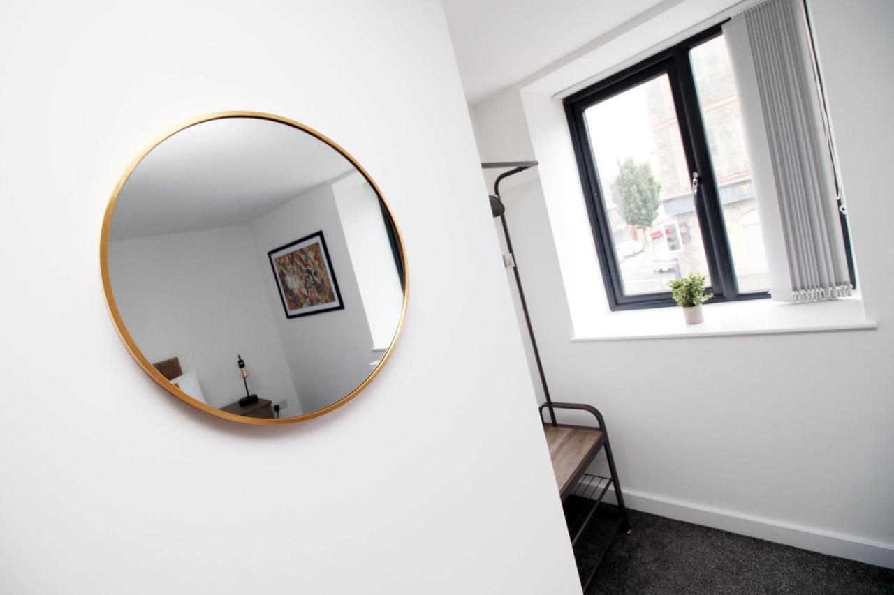Luxury Loft Apartment! Great Location *