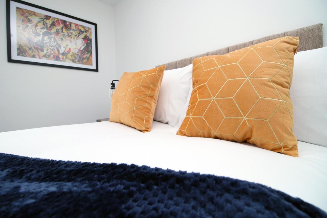 Luxury Loft Apartment! Great Location Apartment Cardiff