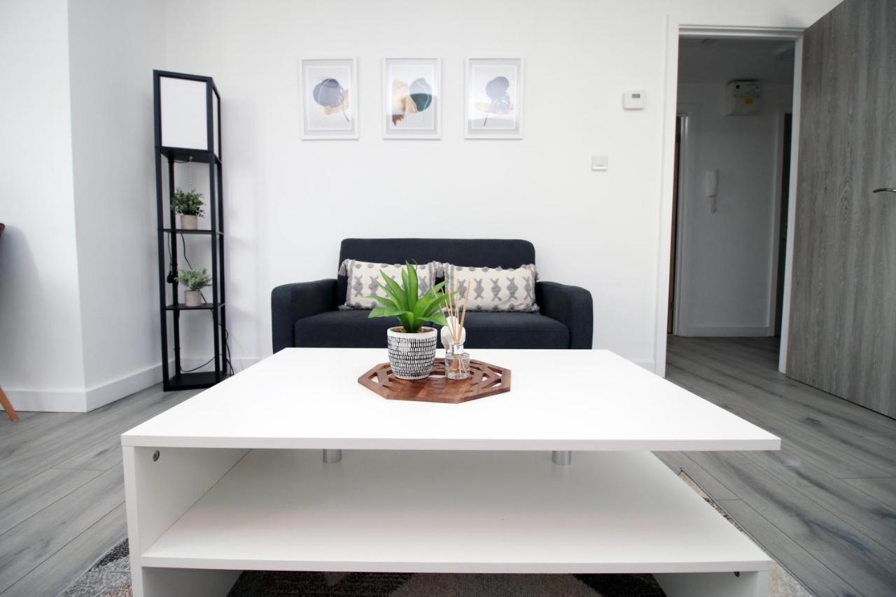 Luxury Loft Apartment! Great Location