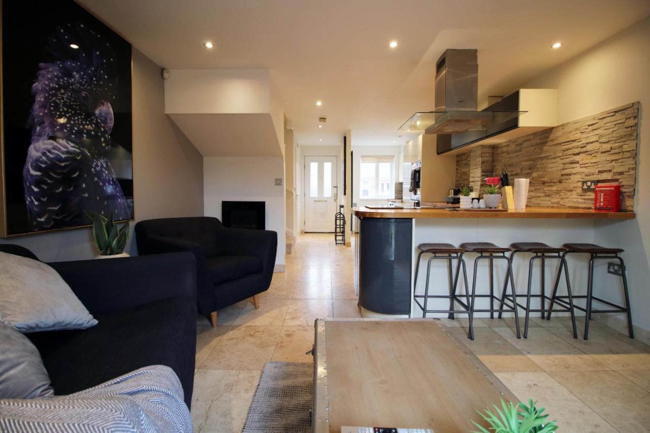 K Suites - City-centre 4 Bed House - 2 Free Parking