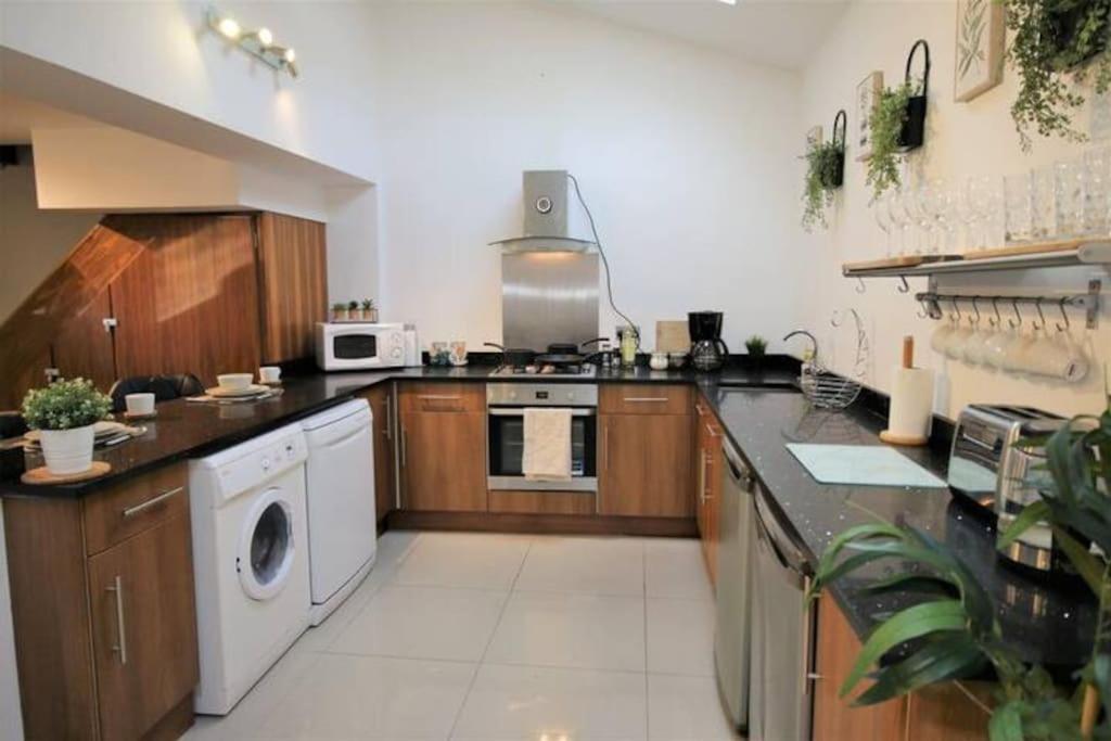 Ty Glas Mews By Promise Cardiff