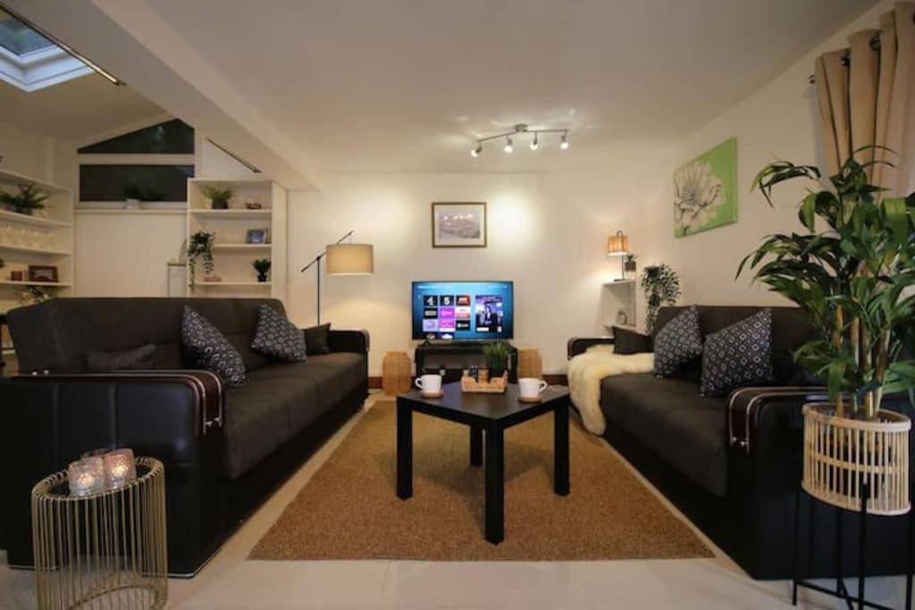 Ty Glas Mews By Promise Cardiff