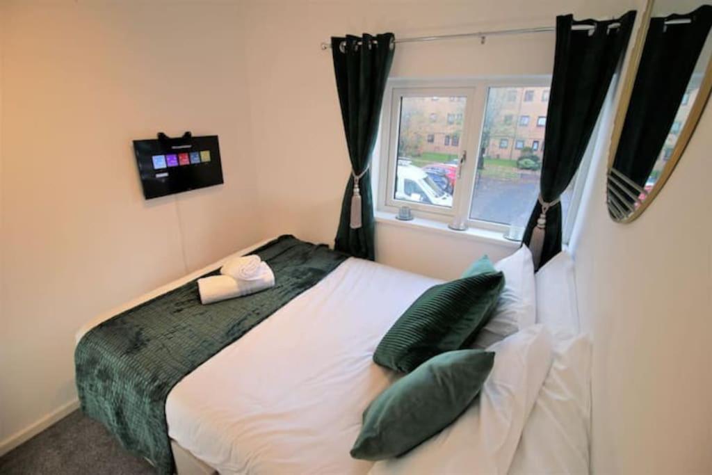 Ty Glas Mews By Promise * Cardiff