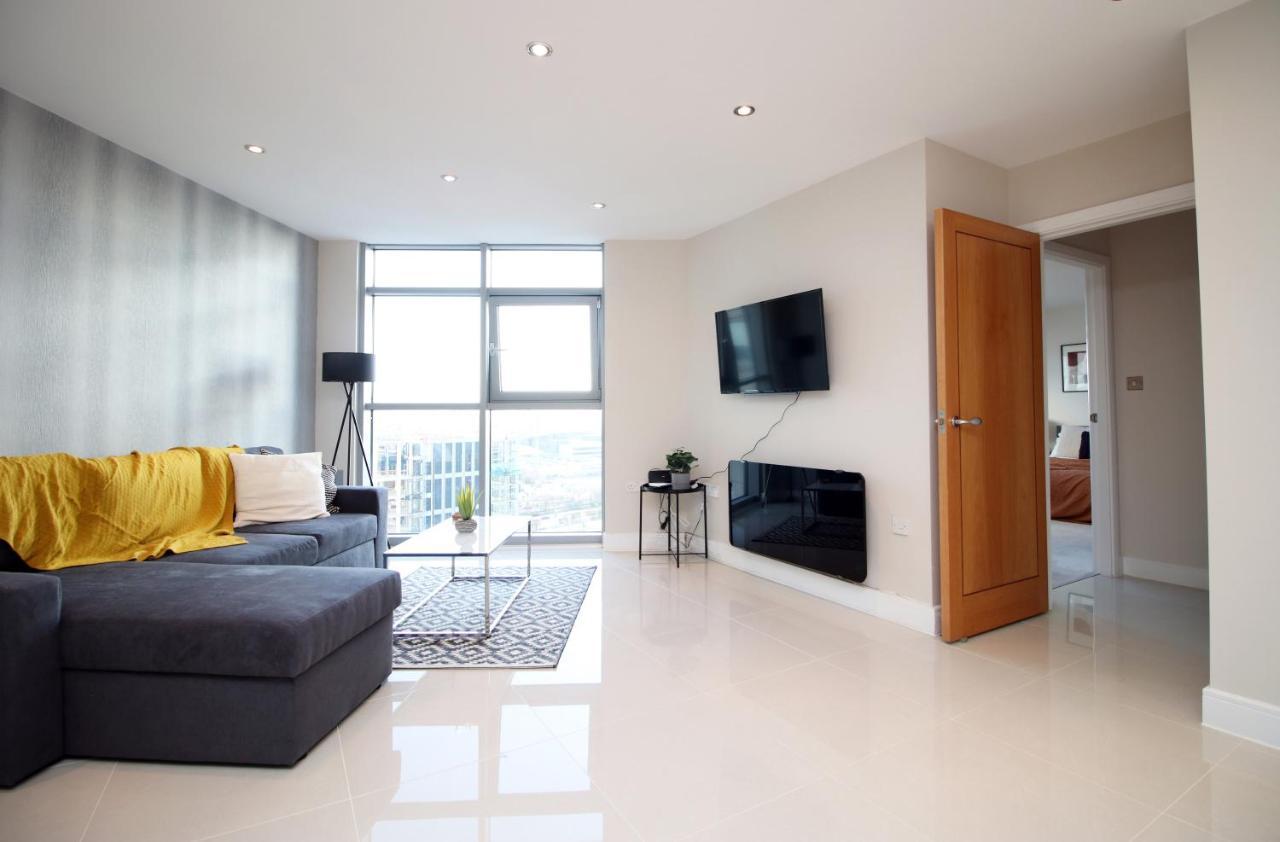 The Skyline - Luxury Centre Flat With Designated Parking Cardiff