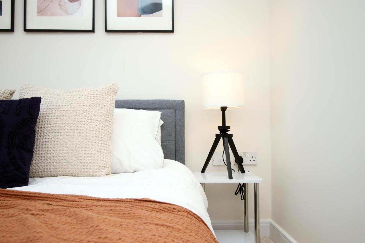 The Skyline - Luxury Centre Flat With Designated Parking * Cardiff