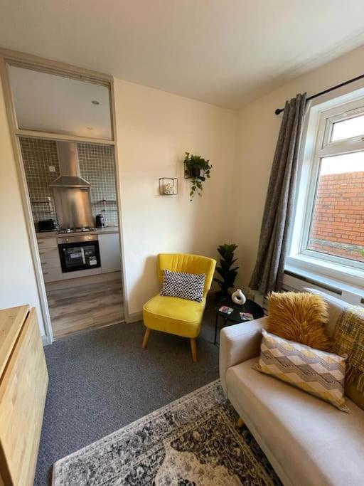 Apartment 2 Bed - Sleeps Five! *