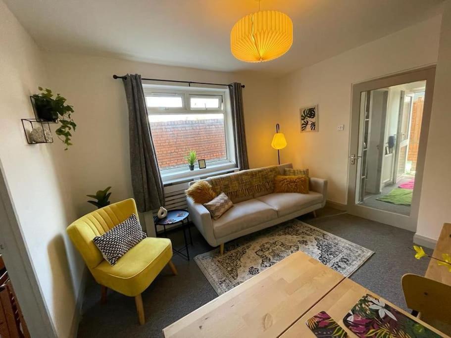 2 Bed - Sleeps Five! *