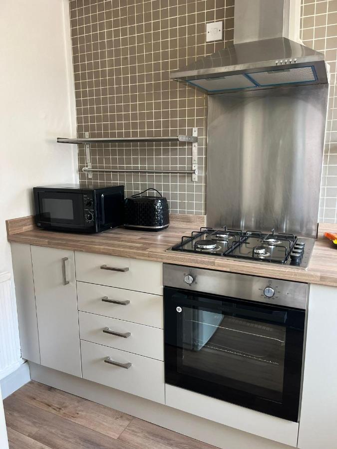 Apartment 2 Bed - Sleeps Five! Cardiff