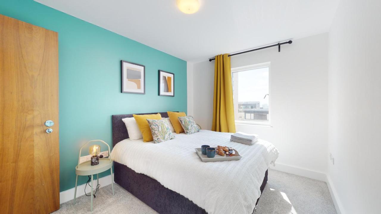 Water View Apartment- 2 Bed - Bay - Free Parking!! * Cardiff