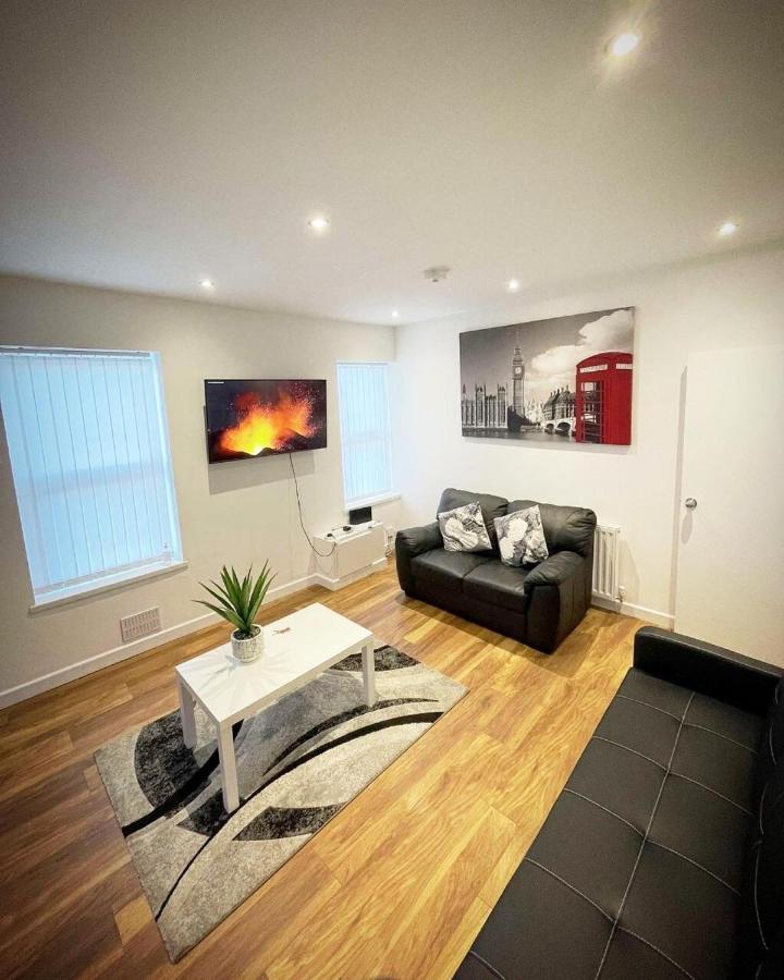 Ak Serviced - Exclusive Two-bedroom * Cardiff