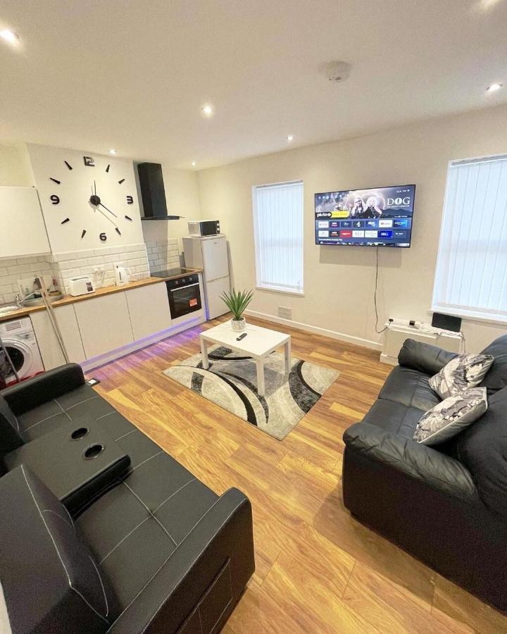 Apartment Ak Serviced - Exclusive Two-bedroom Cardiff