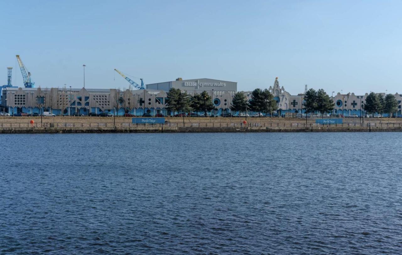 Water View Apartment- 2 Bed - Bay - Free Parking!! Apartment