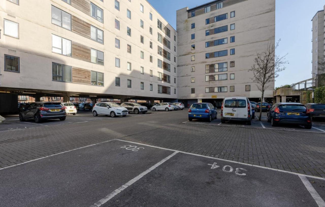 Water View Apartment- 2 Bed - Bay - Free Parking!! Apartment Cardiff
