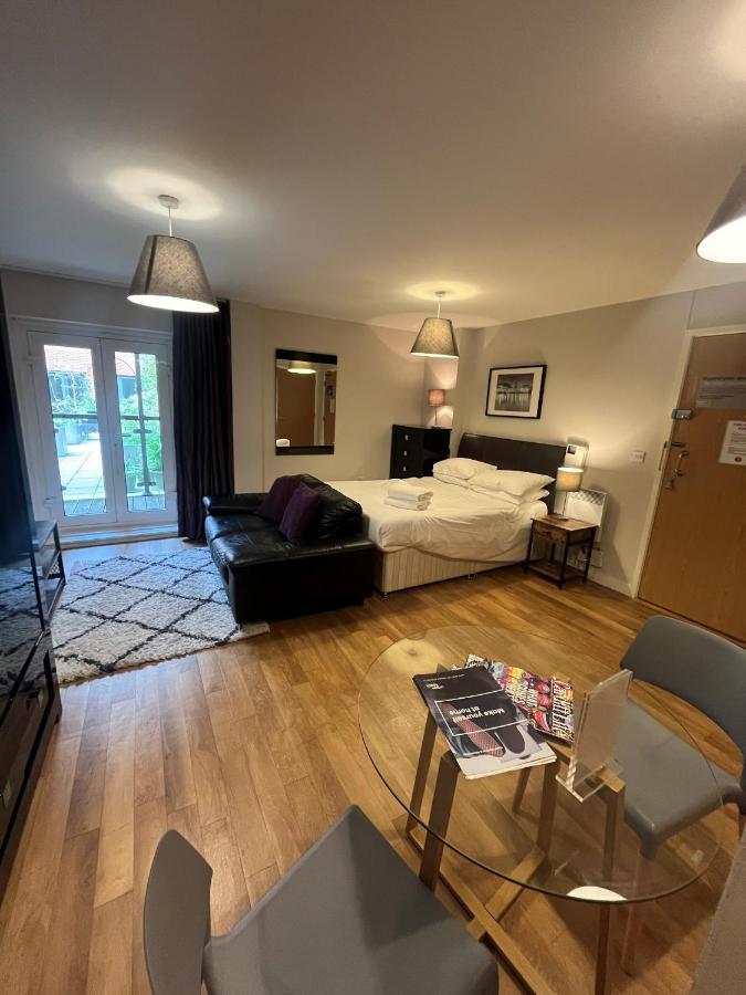 Quayside By Urban Space Apartment Cardiff