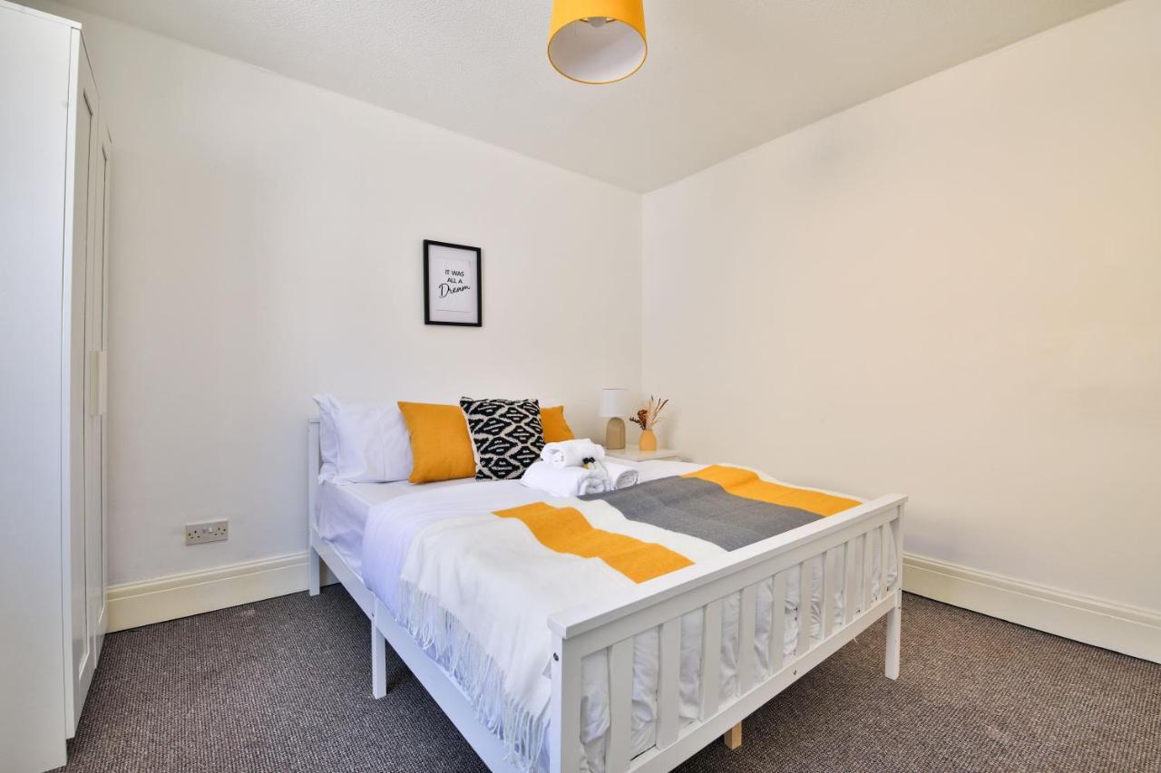 Apartment Stayright 2 Bed Flat- 10 Mins Walk To Castle & Centre