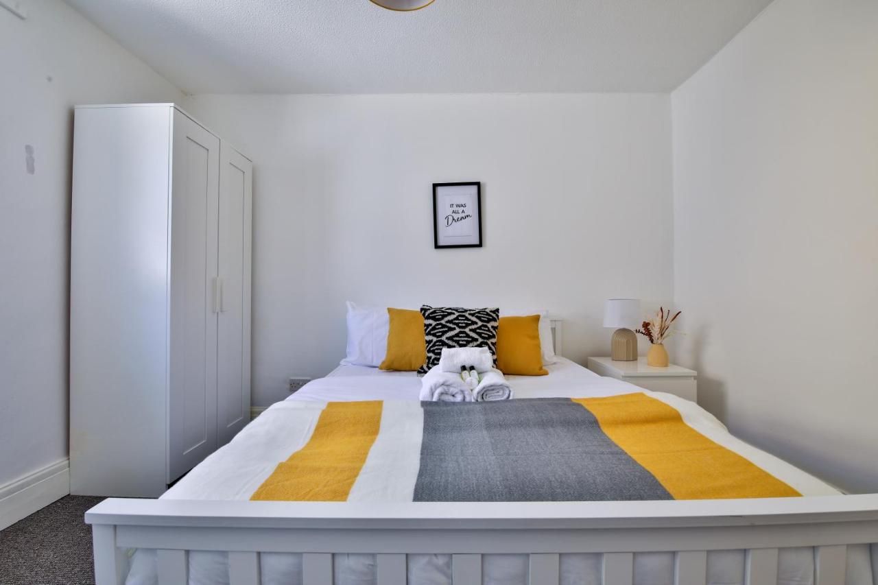 Stayright 2 Bed Flat- 10 Mins Walk To Castle & Centre