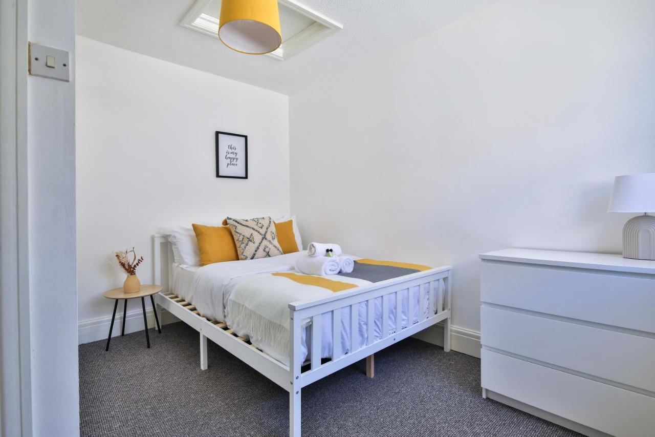 Apartment Stayright 2 Bed Flat- 10 Mins Walk To Castle & Centre Cardiff