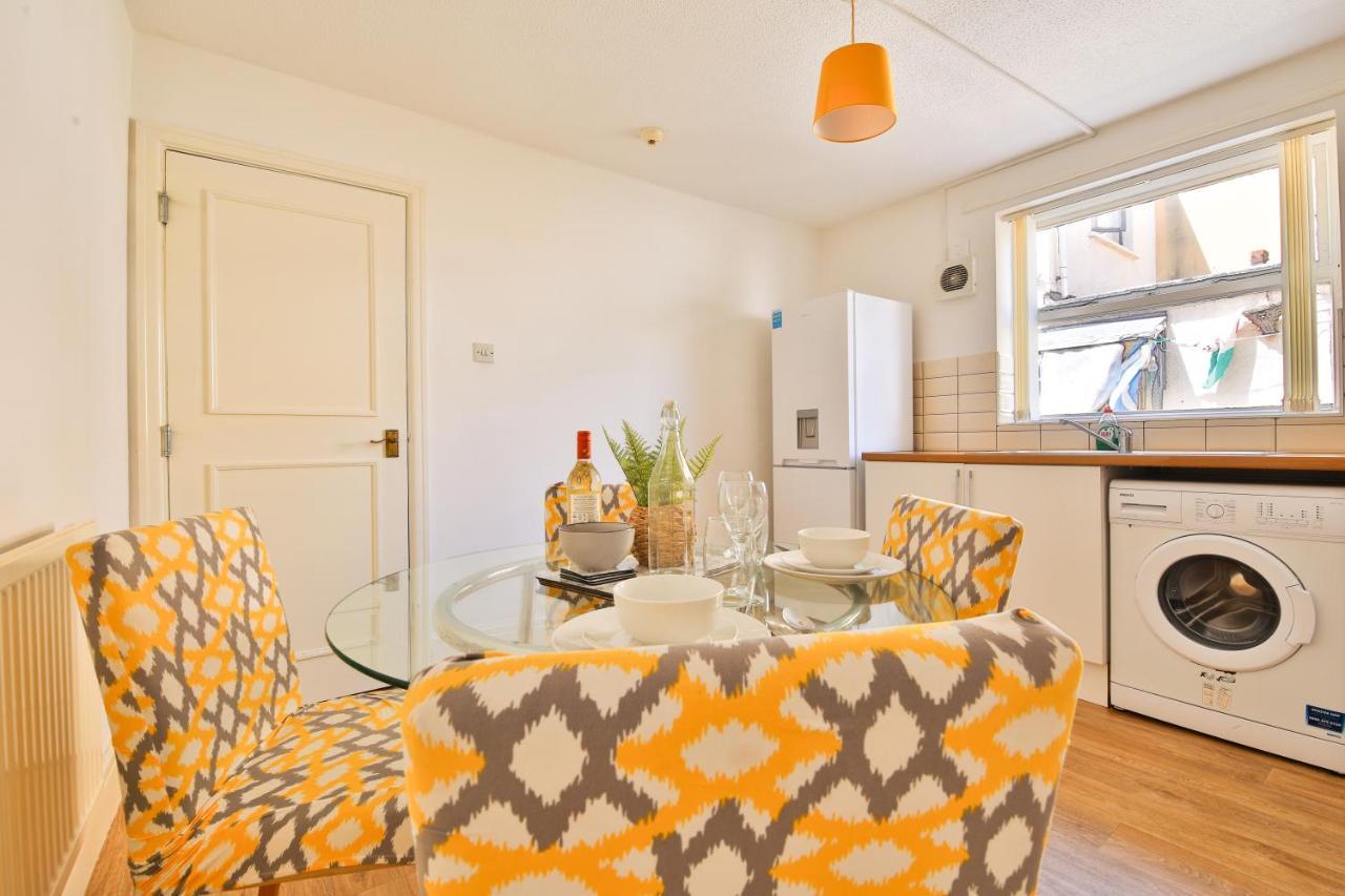 Apartment Stayright 2 Bed Flat- 10 Mins Walk To Castle & Centre