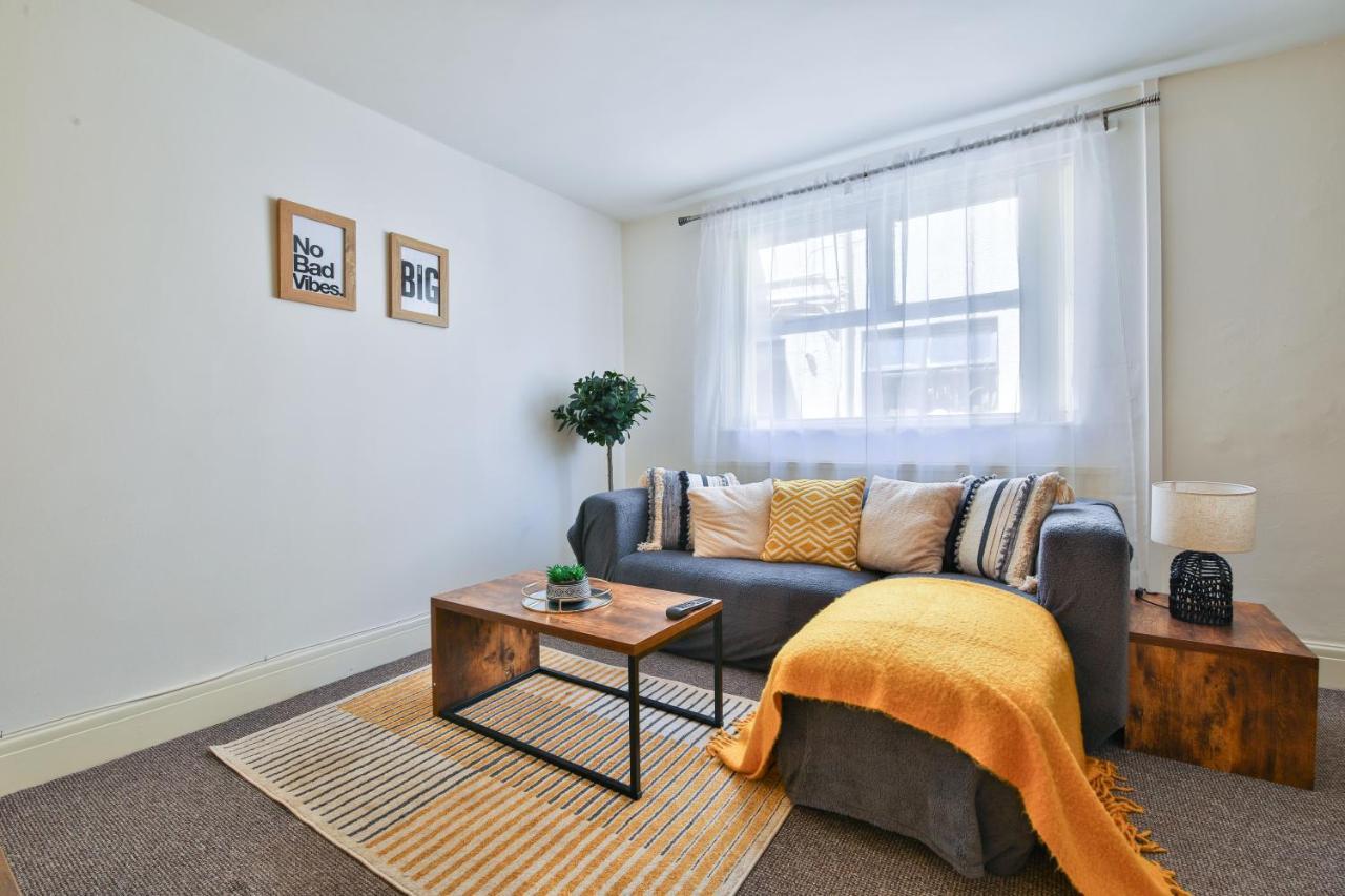 Stayright 2 Bed Flat- 10 Mins Walk To Castle & Centre Apartment Cardiff