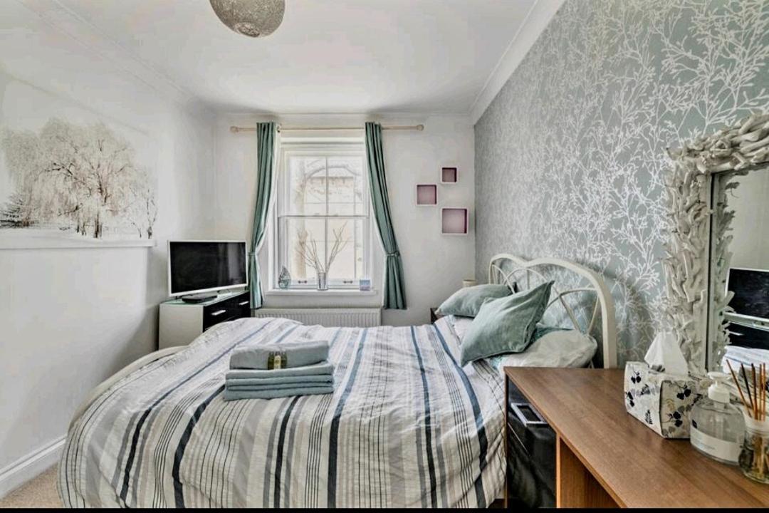 Guest house The Mews - Less Than 1km To Centre - Stadium - Castle - 10 Min Walk