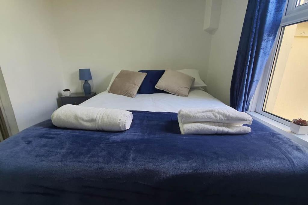 Free Netflix, Large House, Great Price Apartment *