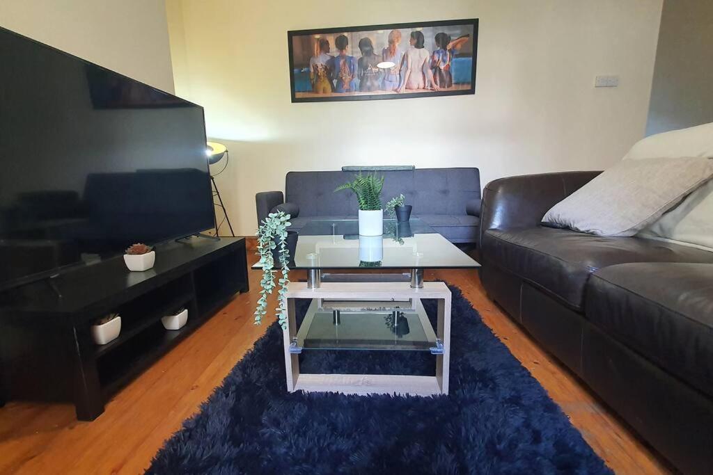 Free Netflix, Large House, Great Price Cardiff