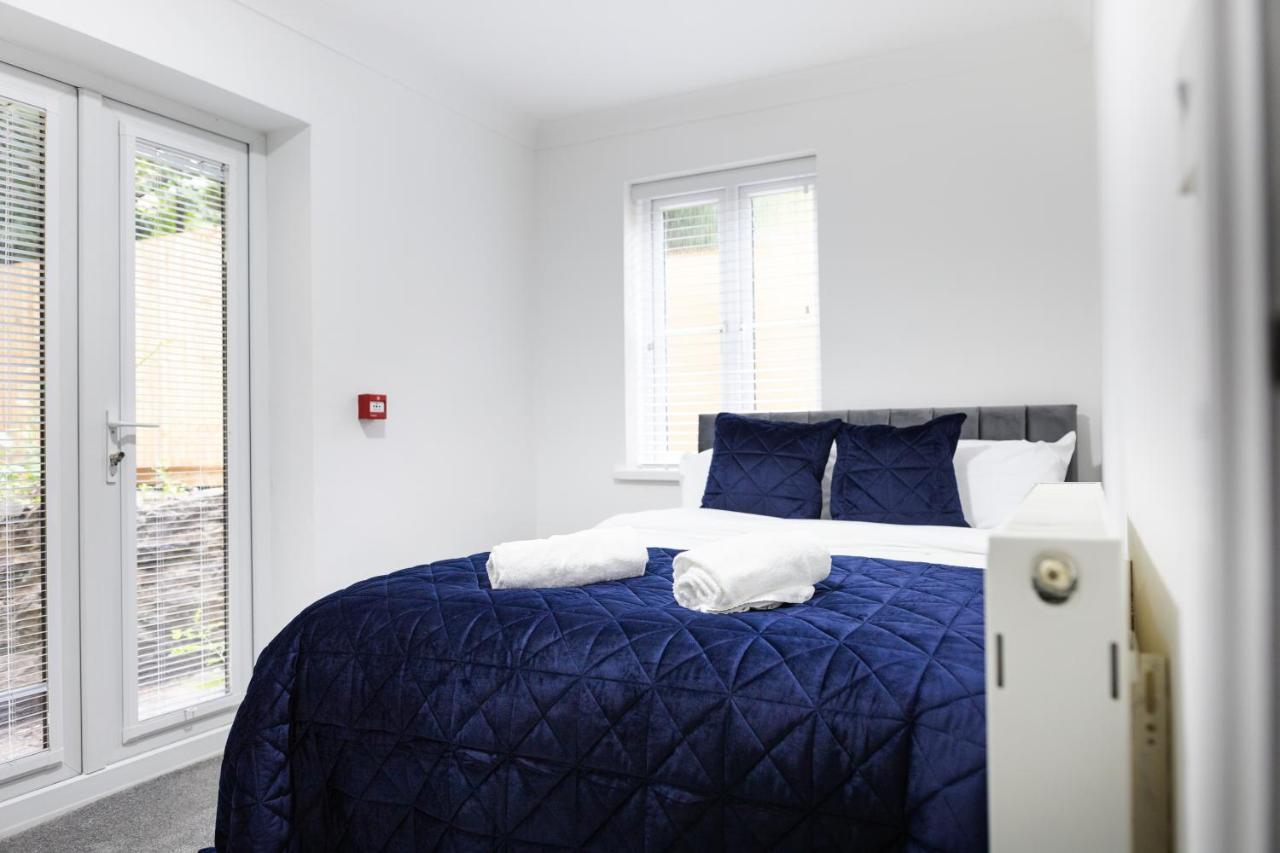 Chic Urban 2 Bedroom *