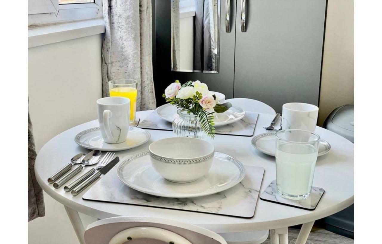 City Centre Apartment- Penarth Road