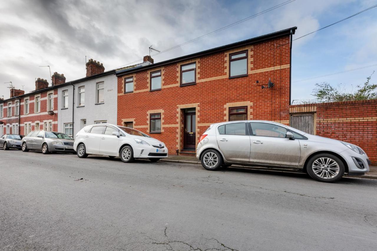 Stayright- 2 Bedroom House, Centrally Located & Close Walk To Centre Cardiff