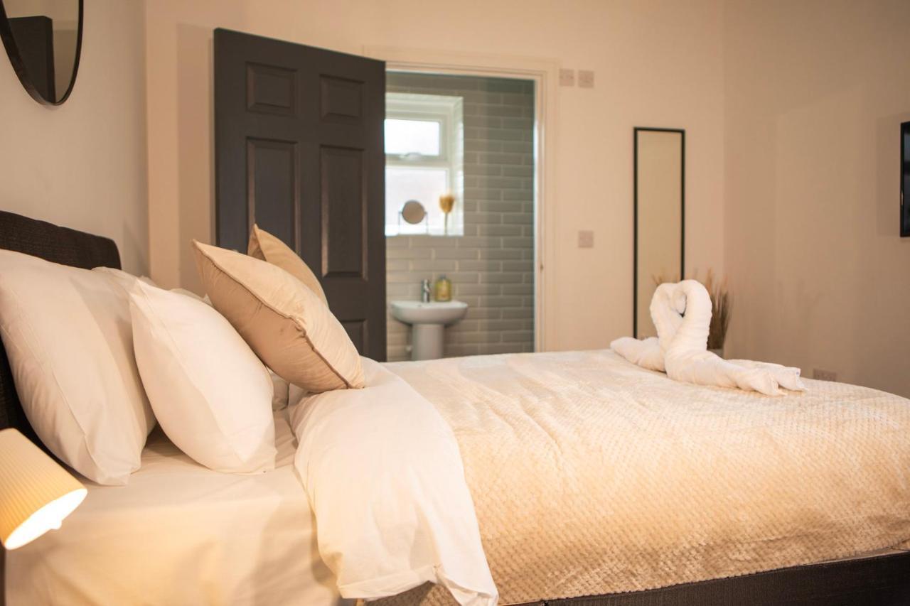 Principality - Two Bed By Promise Apartment Cardiff