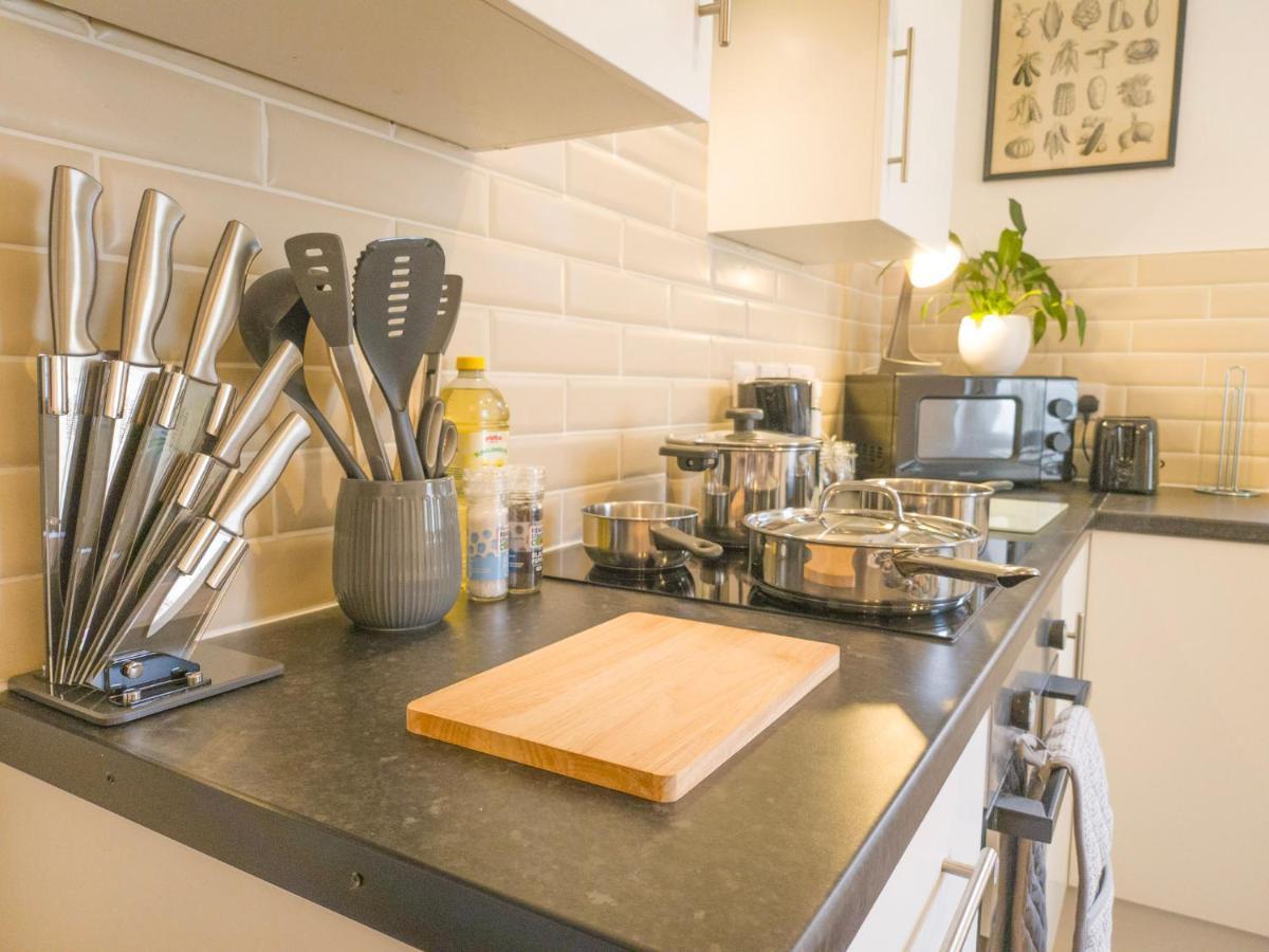 Principality - Two Bed By Promise Apartment *