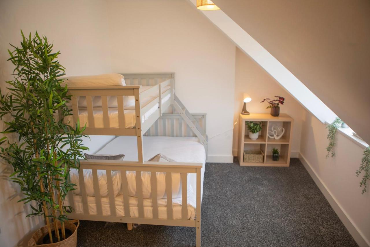 Principality Suites; Three Bed By Promise * Cardiff