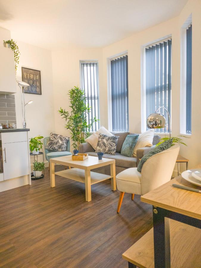 Principality Suites; Three Bed By Promise Apartment *