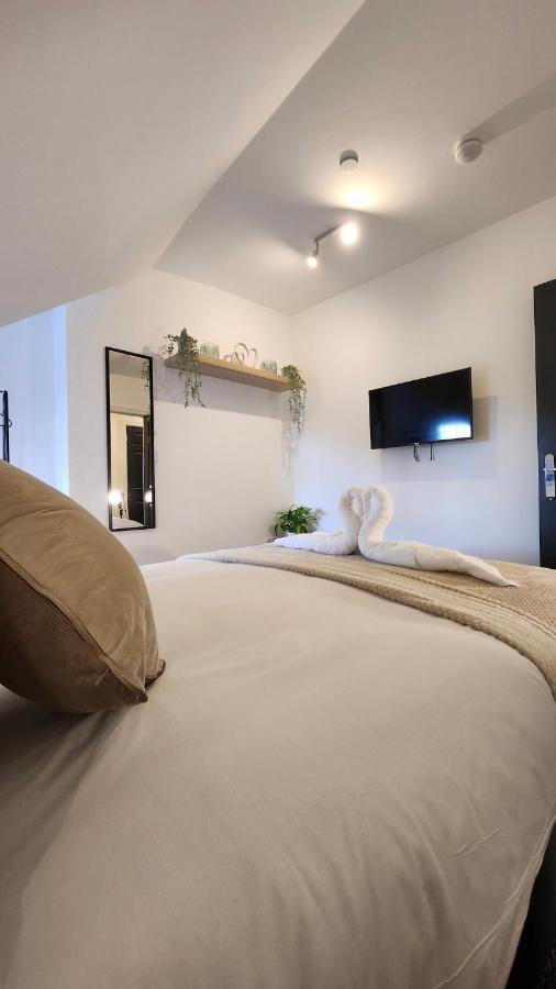 Principality Suites; Three Bed By Promise Cardiff