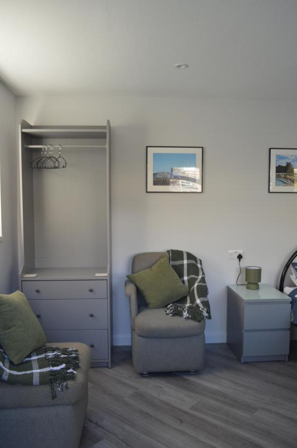 Greenfield Apartment *