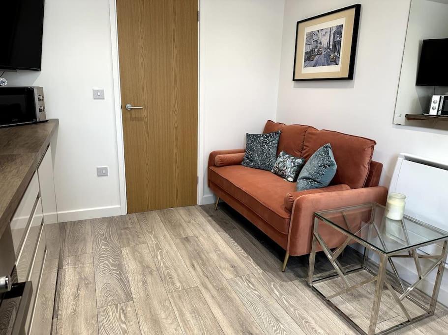 Cosy 1 Bedroom In Apartment