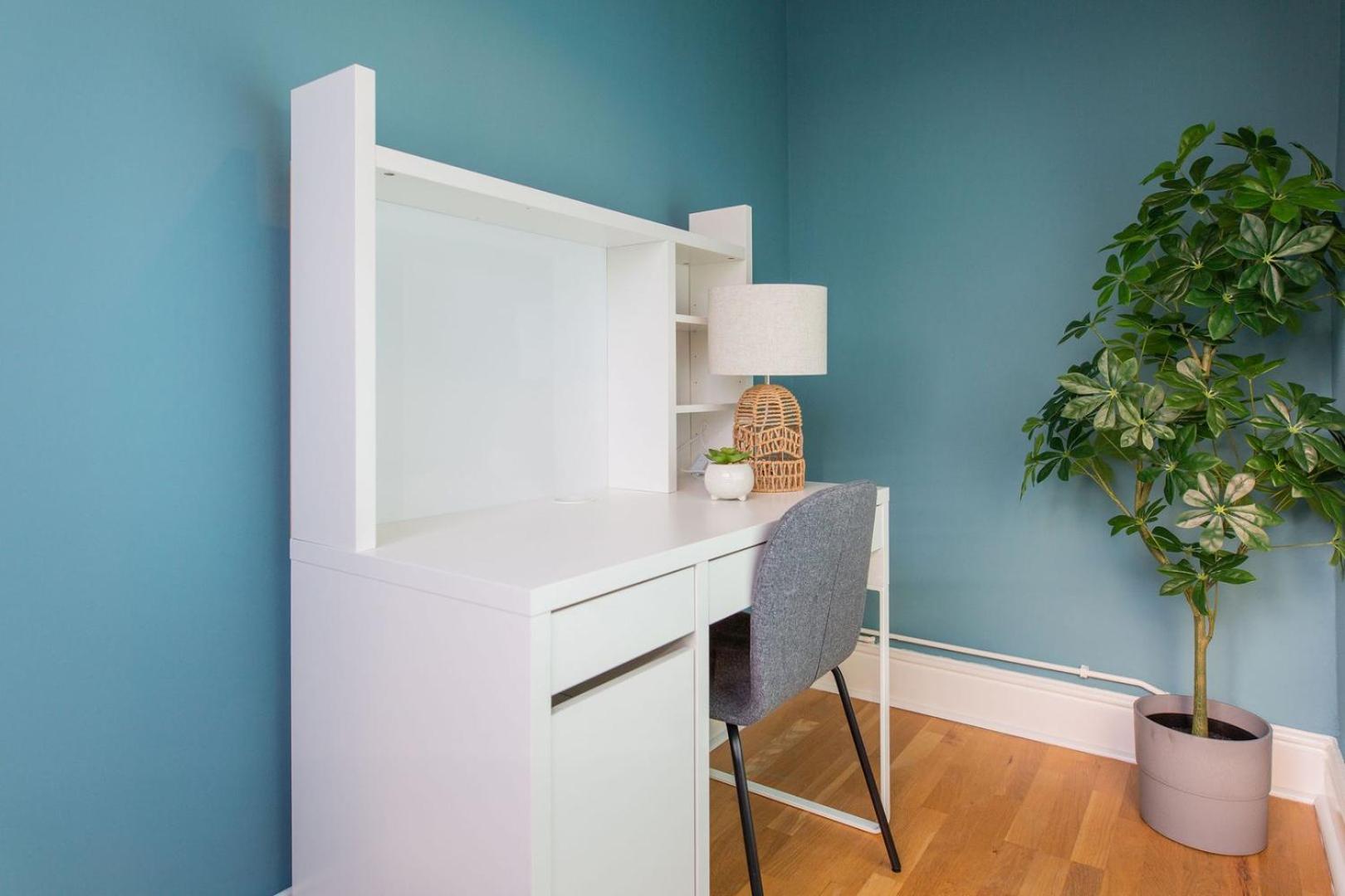 Cozy 2br Retreat | Prime Location *