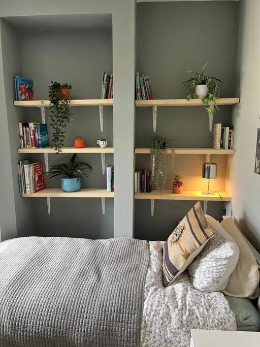 Holiday home Just The Splott! Sleeps 6, 8 Mins To Stadium.