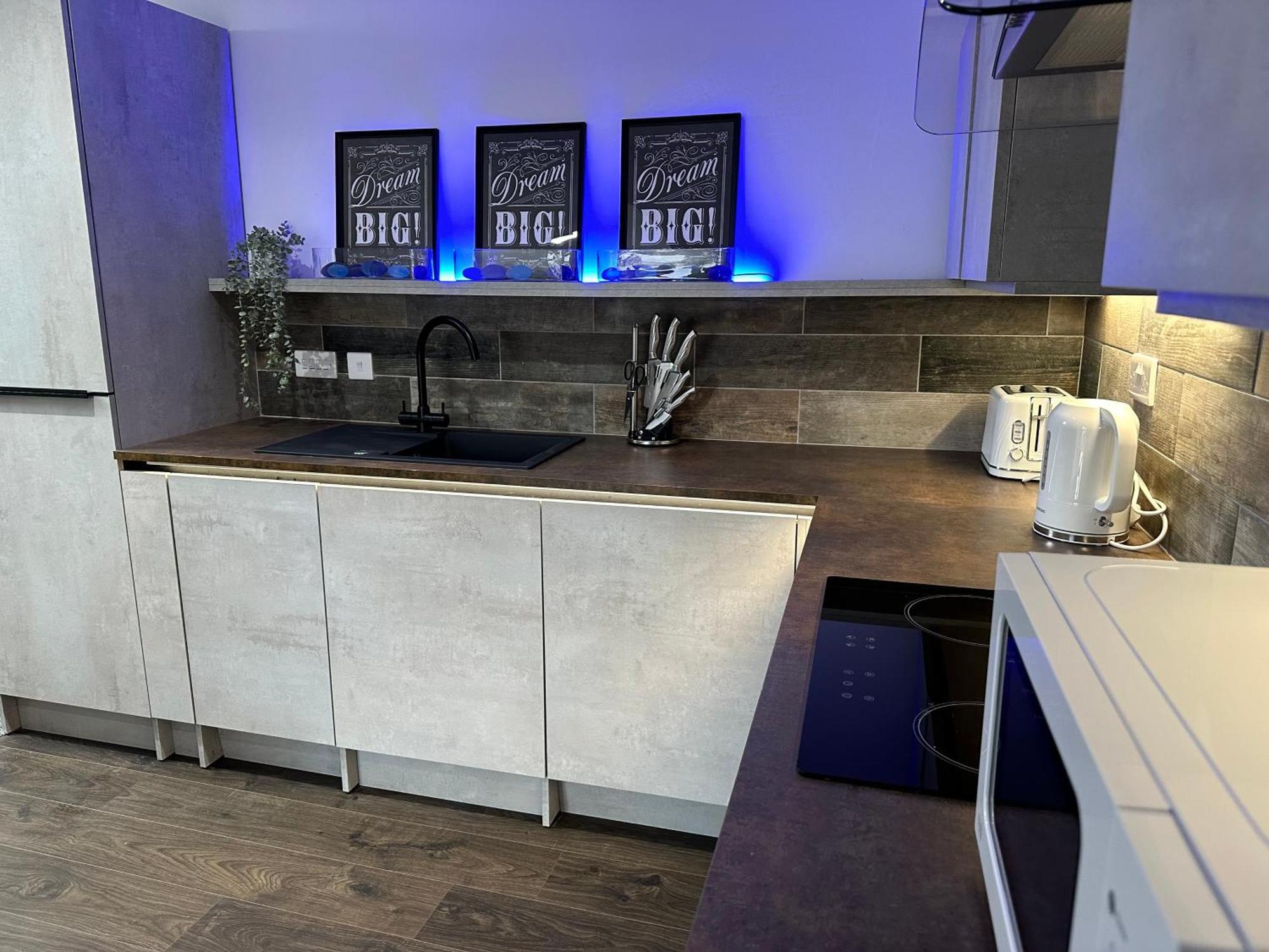 Apartment Vibrant Close To Centre