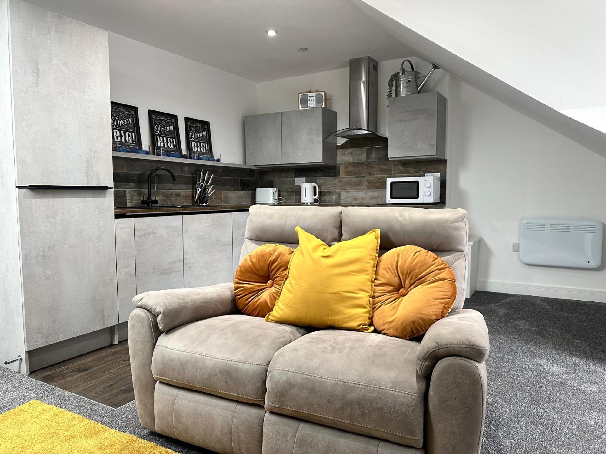 Apartment Vibrant Close To Centre