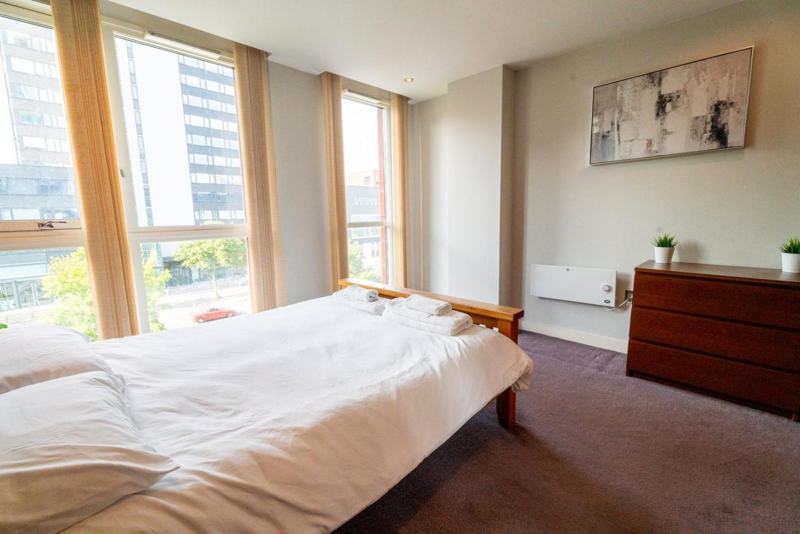 Smart Tv | Parking Nearby | 1br Apartment Cardiff