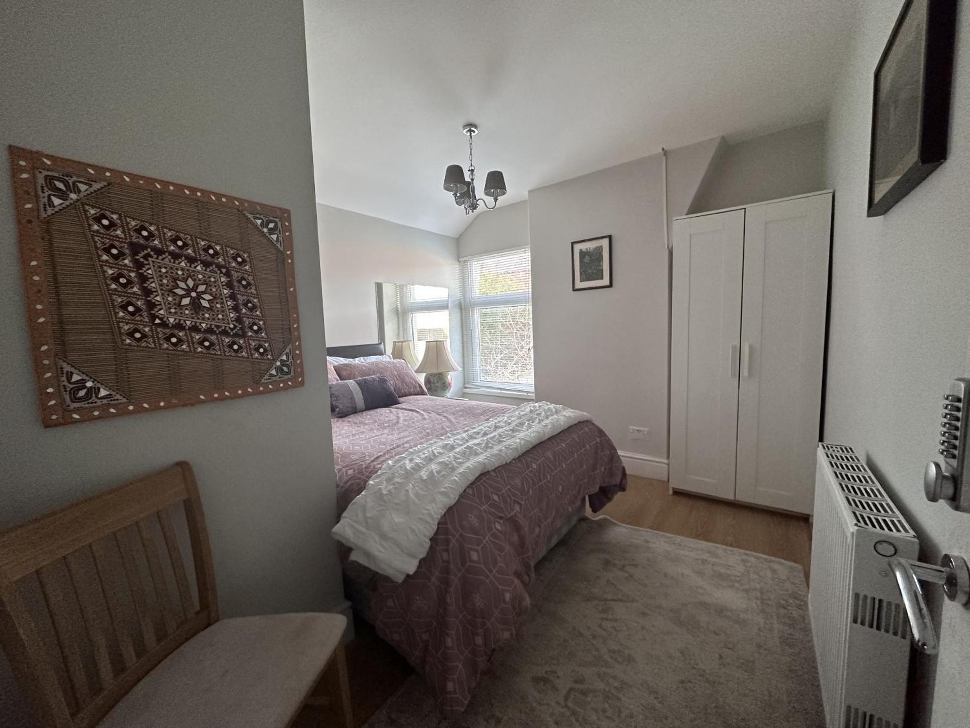 Adanhouse-stockland Spacious 5 Bedroom House Sleeps 12 Private Garden Holiday home *