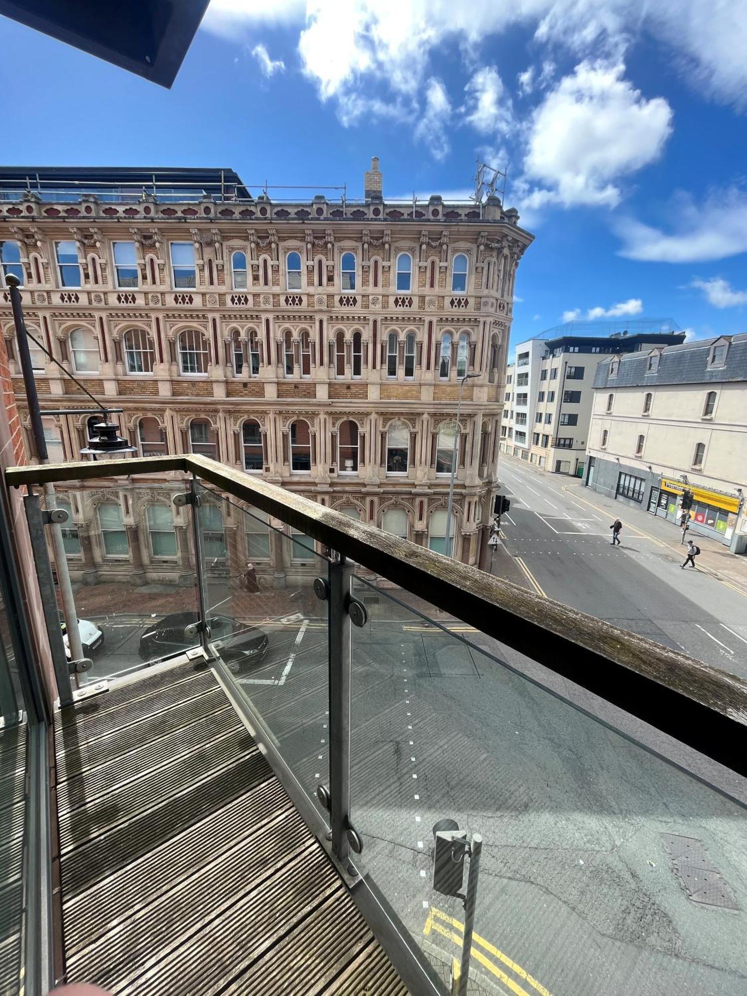 Quayside By Urban Space Apartment Cardiff