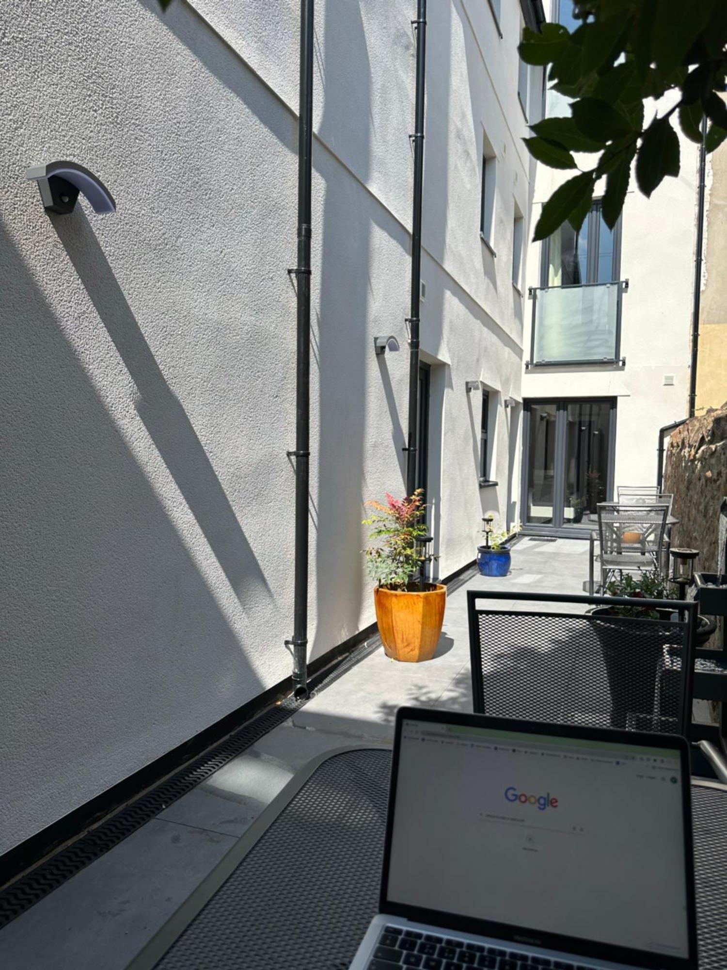 Hotel Central Studios