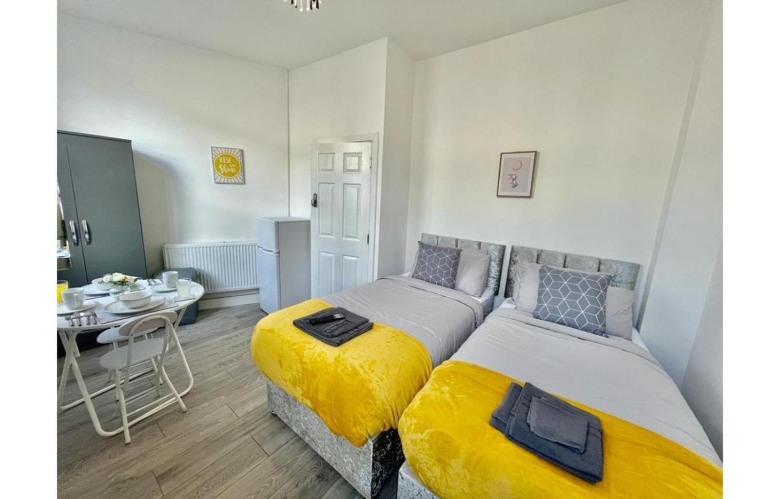 City Centre Apartment- Penarth Road Apartment *