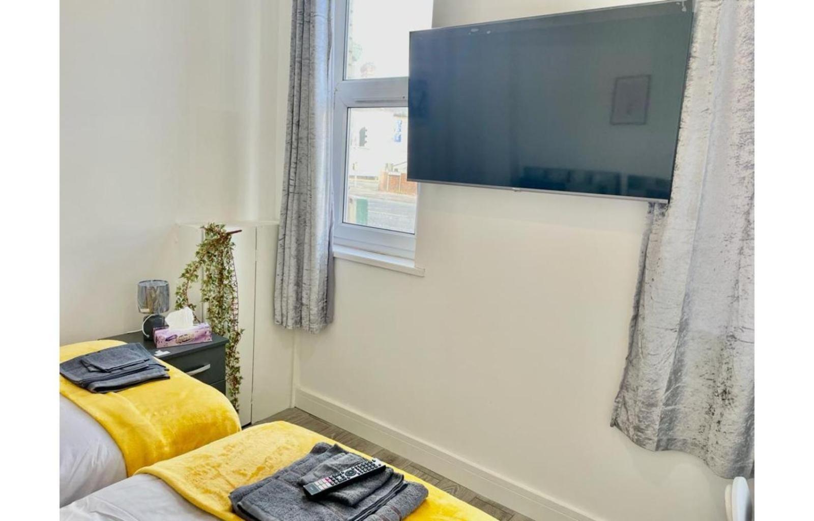 City Centre Apartment- Penarth Road Apartment