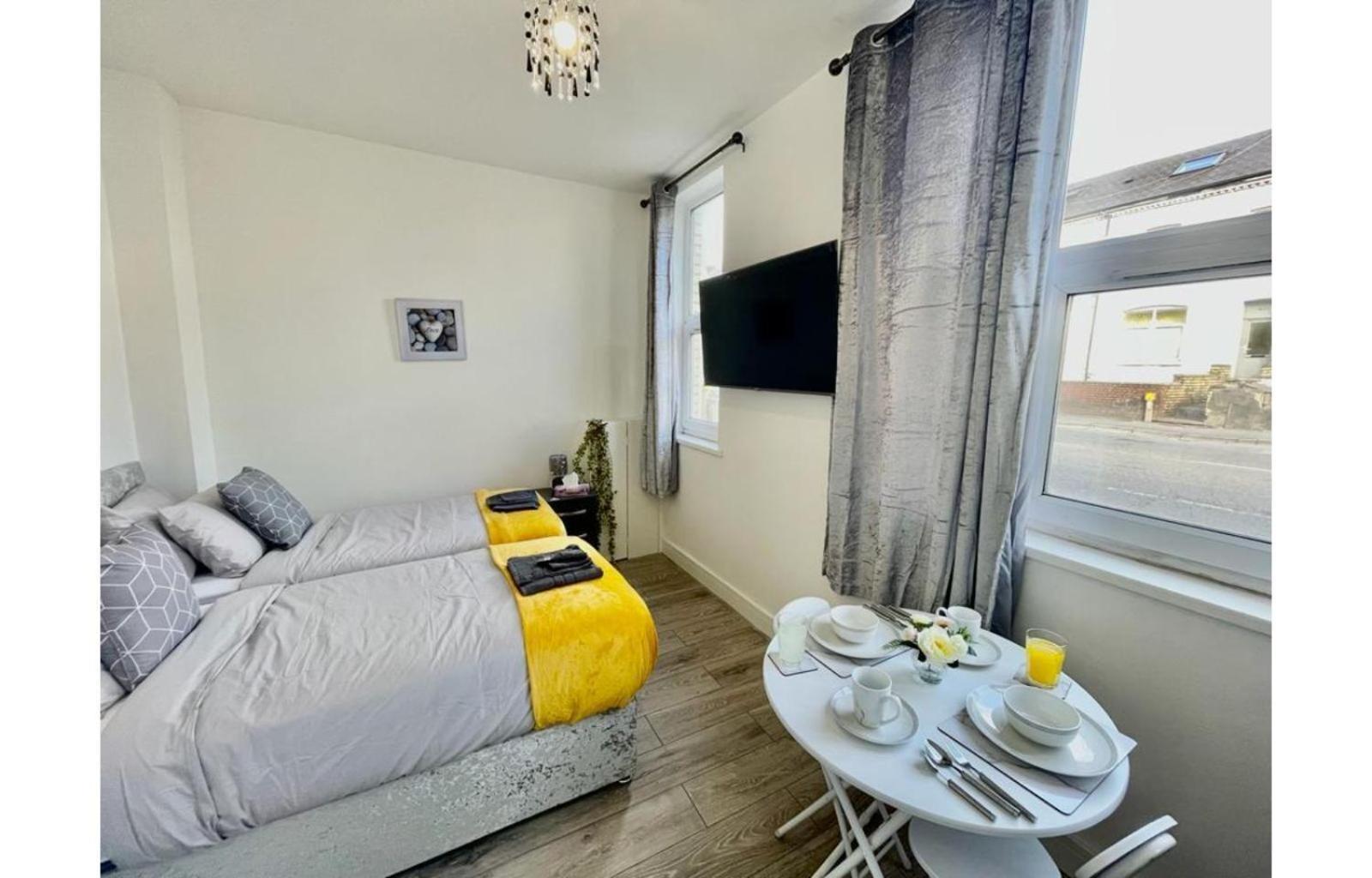 Apartment City Centre Apartment- Penarth Road Cardiff